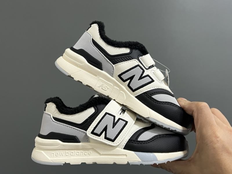 NEW BALANCE SHOES